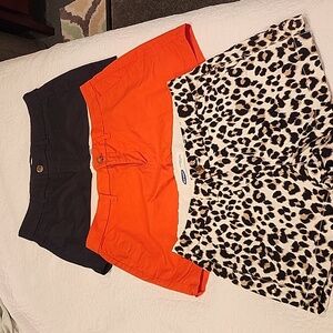 3 pairs Old Navy shorts women's size 6